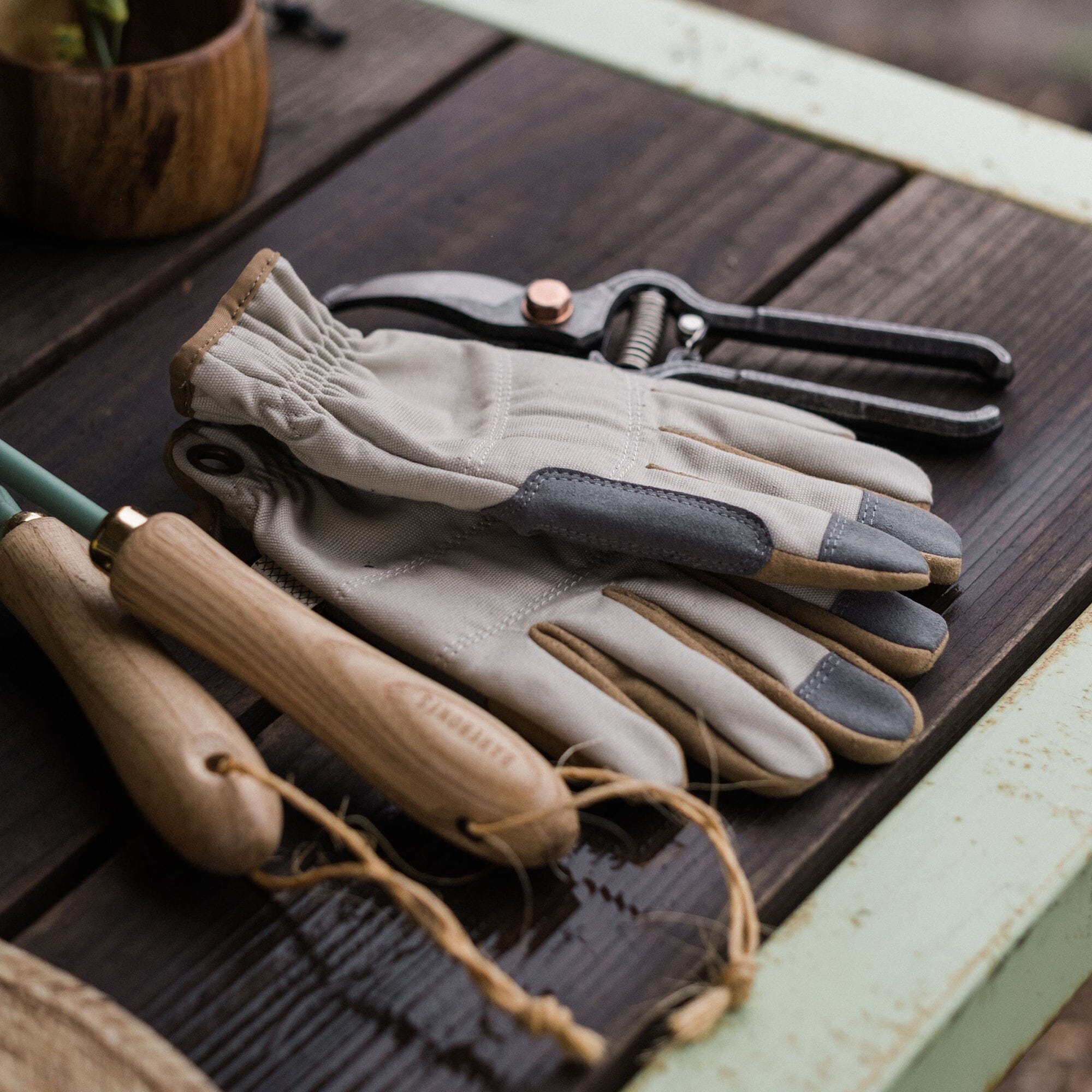 work gloves gardening Barebones Leepa Garden Glove Stone XL