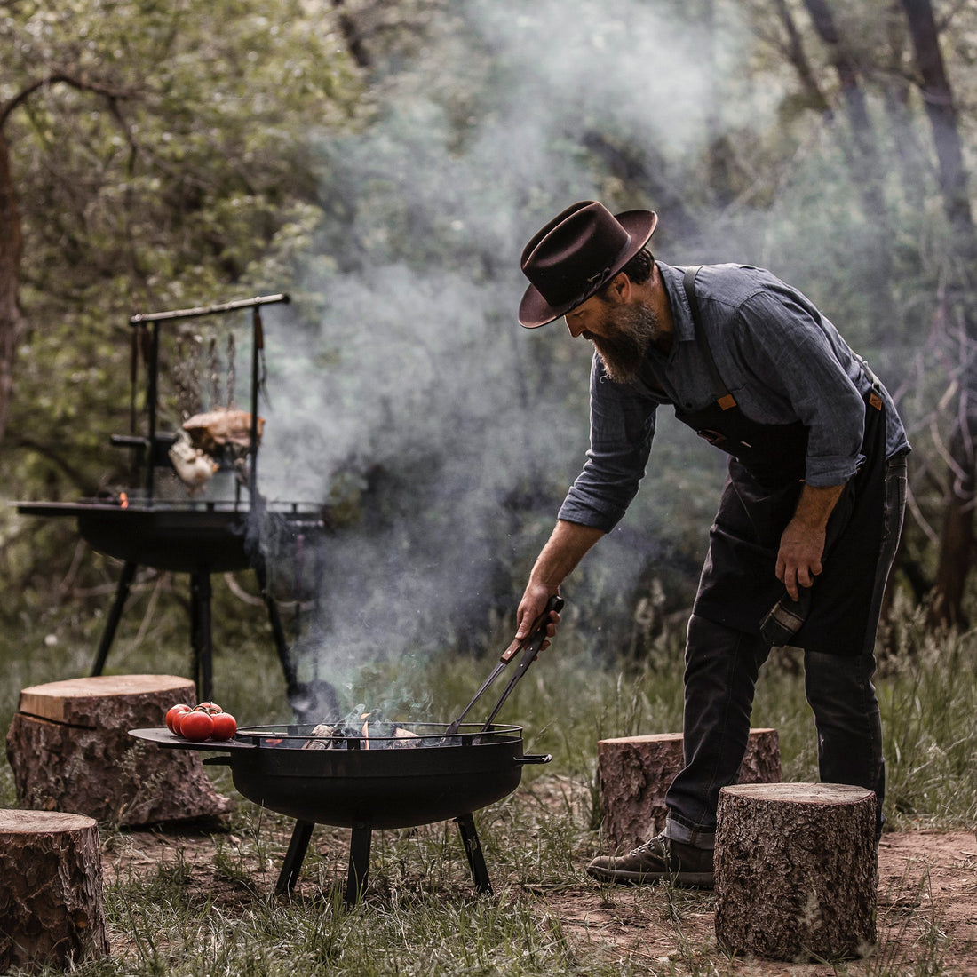 Home :: Accessories :: Camp Items :: Three Legged Iron Cooking Stand