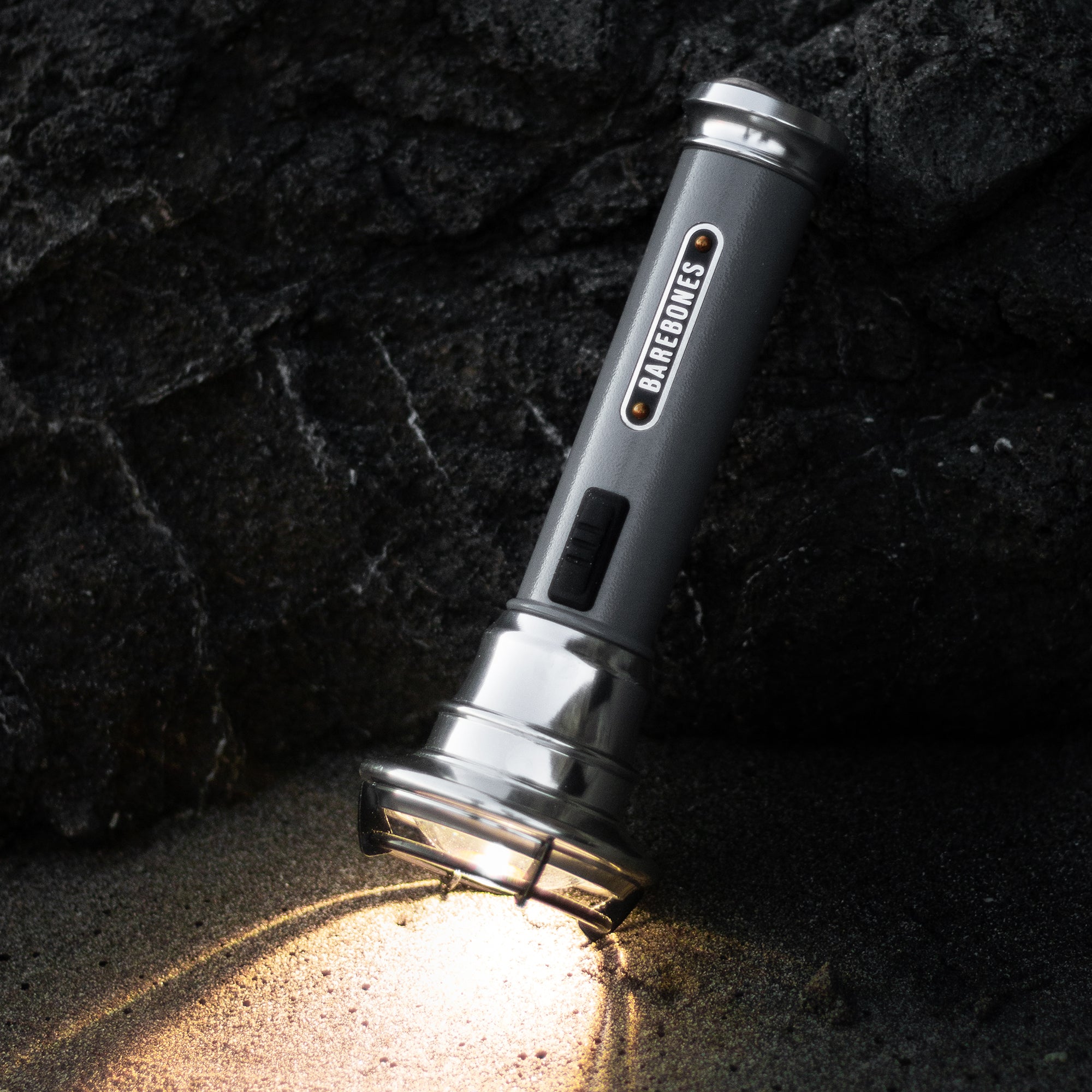 Vintage Flashlight – Barebones